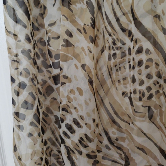 New York & Company Sheer Top - Picture 3 of 5